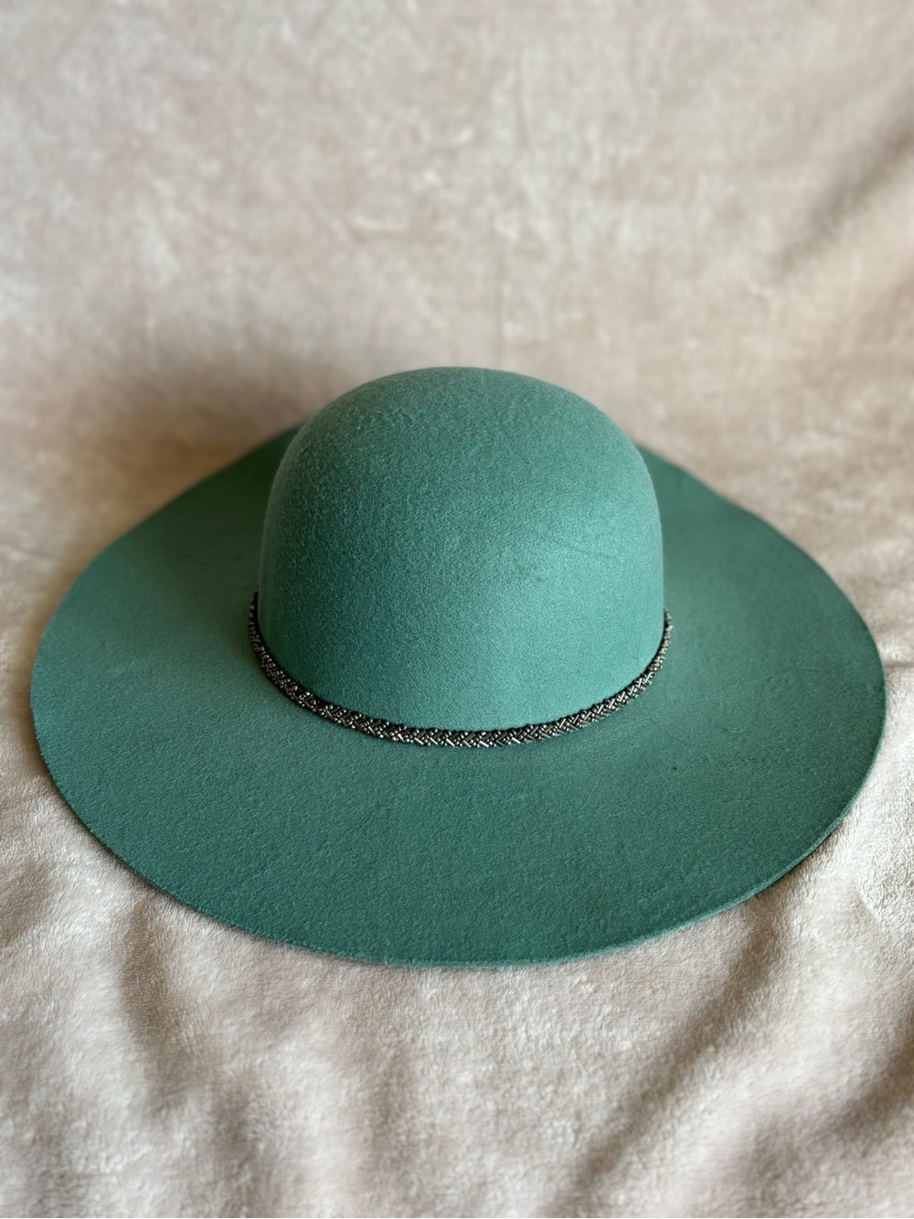 Torrid Wide Brim Felt Women's Hat in Teal with Decorative Shiny Band